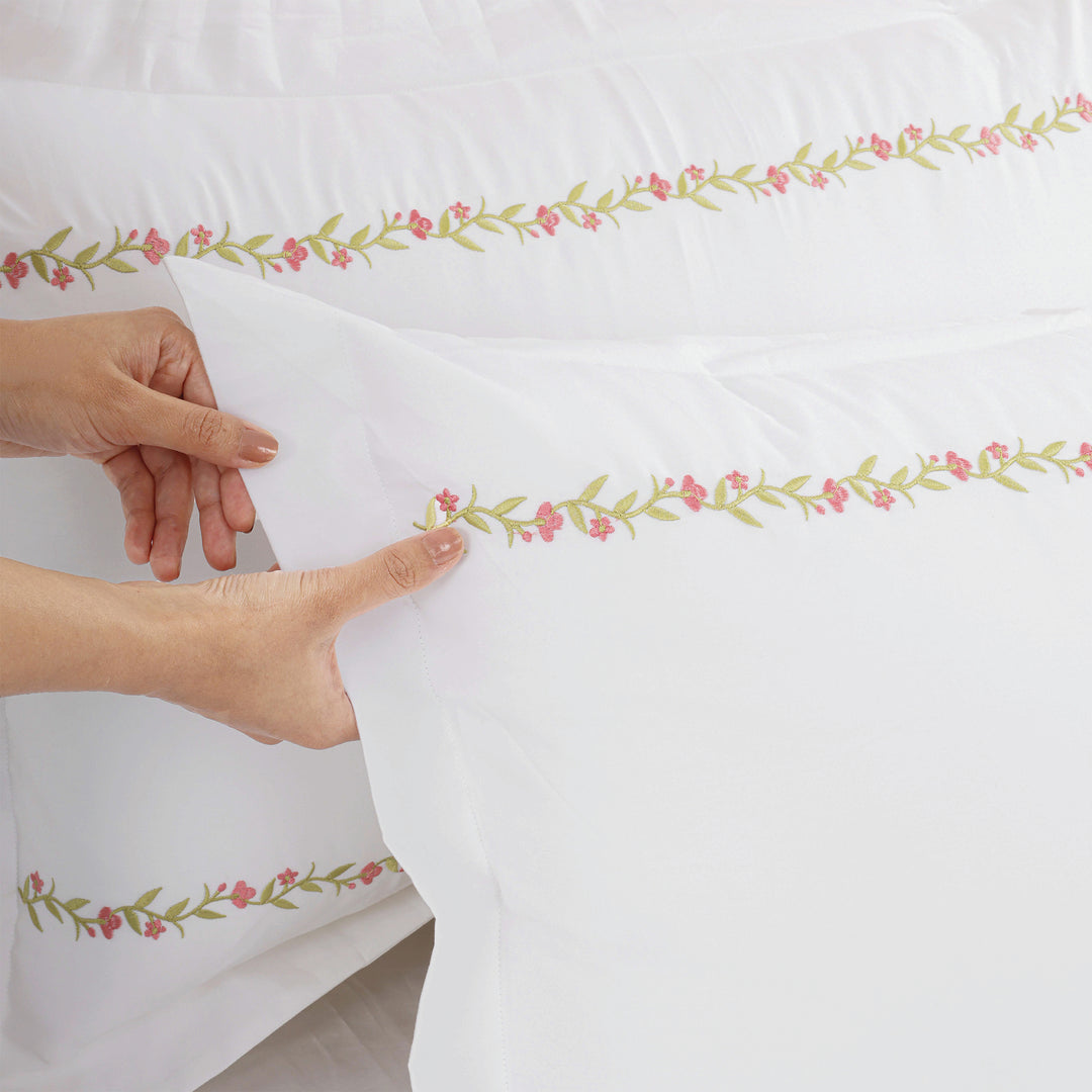 Pink Meadow Super King Bedsheet Set