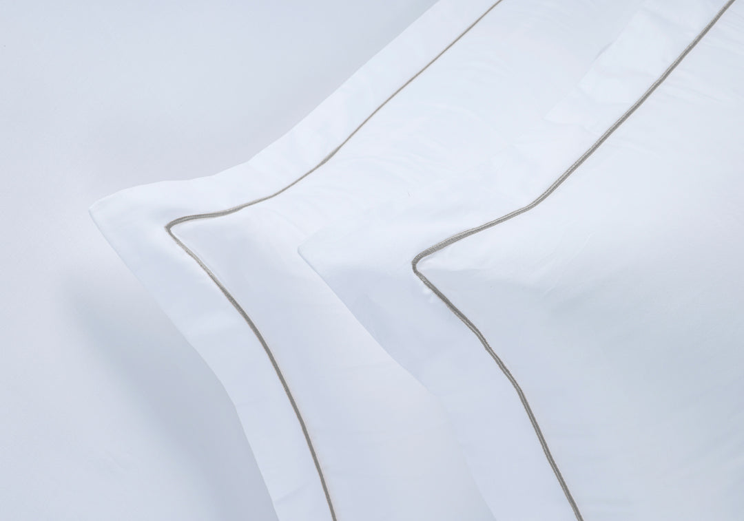 URBAN COUTURE - 300 TC   BED SHEET SET WITH LINE EMBROIDERY