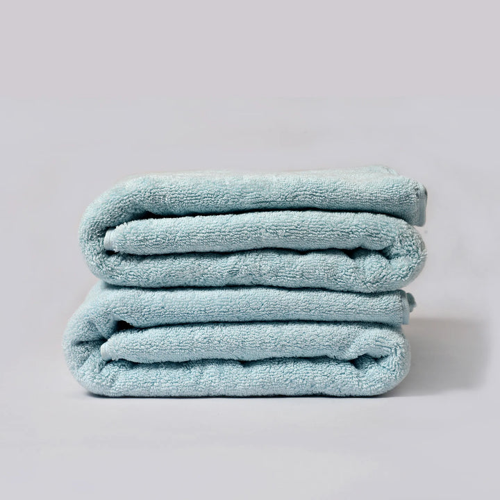 EXTRAVAGANCE TOWEL SET – 1 BATH TOWEL + 3 FACE TOWELS