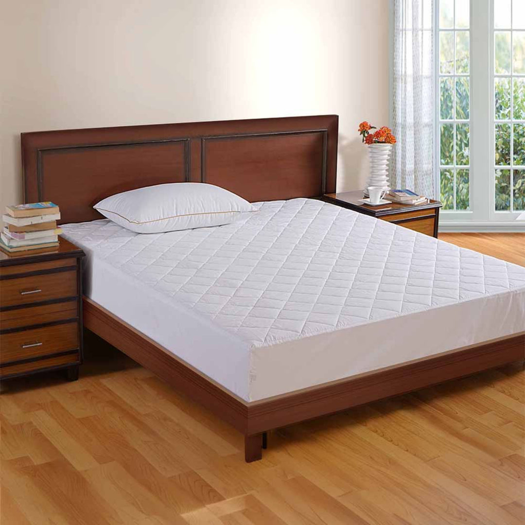 SLIM QUILTED WITH SKIRTING MATTRESS PROTECTOR