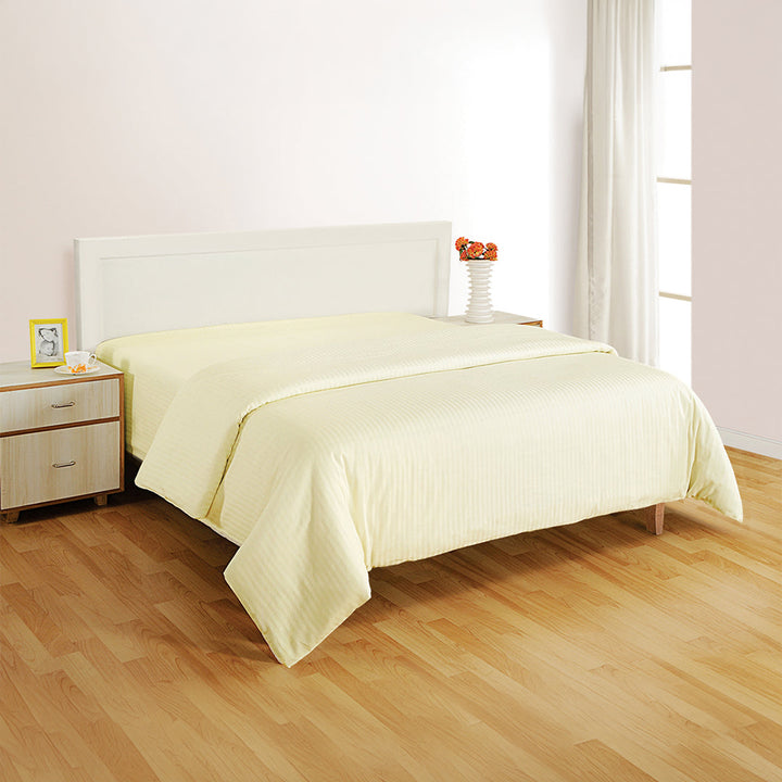 PLEASURE 210TC 1CM SATIN STRIPE / PLAIN DUVET COVERS