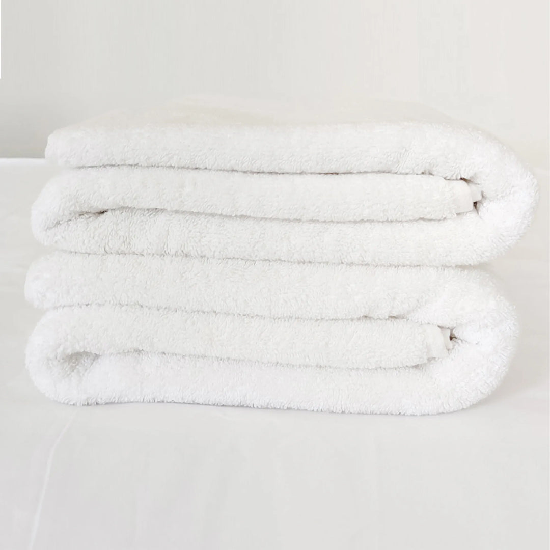 ELEGANT BATH TOWEL