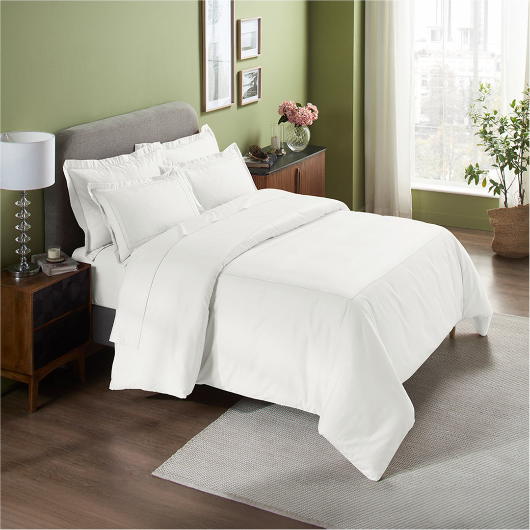 MERROW LINE EMBROIDERY BED SHEET SET