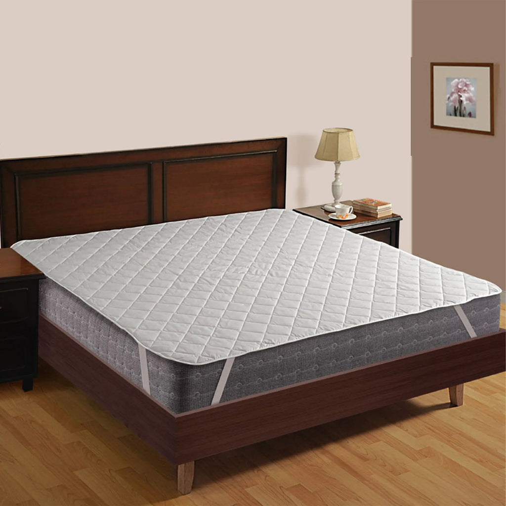 SLIM QUILTED MATTRESS PROTECTOR WITH ELASTIC BAND